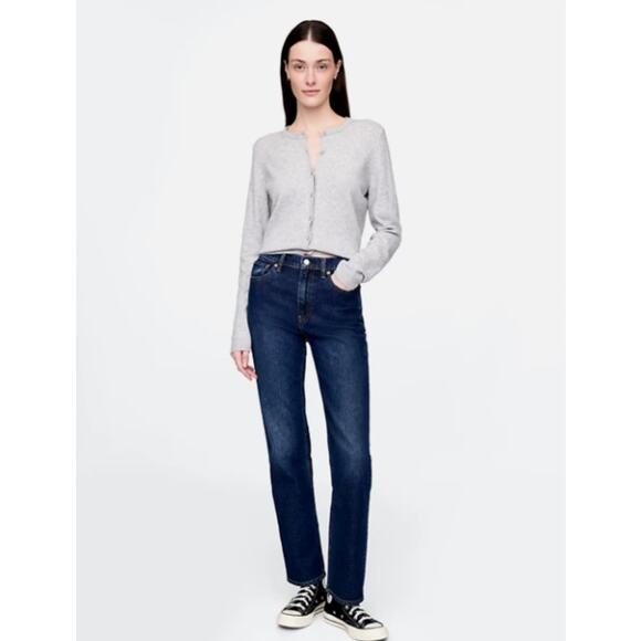 GAP Denim - GAP Authentic Straight High Rise Jeans in Dark Indigo Size 29 Short
